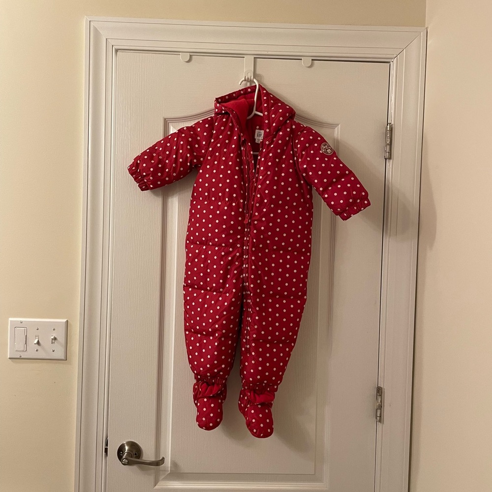 GAP BABY POLKA DOT PUFFER SIZE 18-24M